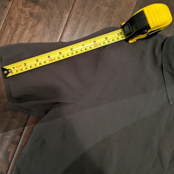 Cute Grey Cropped Button Up ✨ - Picture 2 of 5